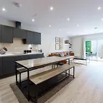 Stylish 2Bed Flat 10Min To Wimbledon Tennis Courts
